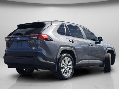 Used 2019 Toyota RAV4 XLE Premium w/ Cold Weather Package AWD/4WD image 24
