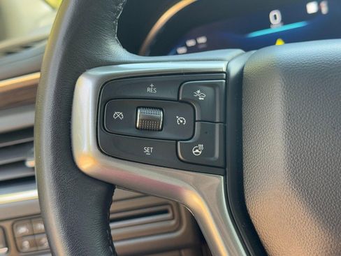 Used 2022 Chevrolet Tahoe Z71 w/ Off-Road Capability Package image 17