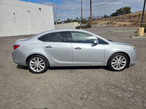 Used 2013 Buick Verano FWD image 19
