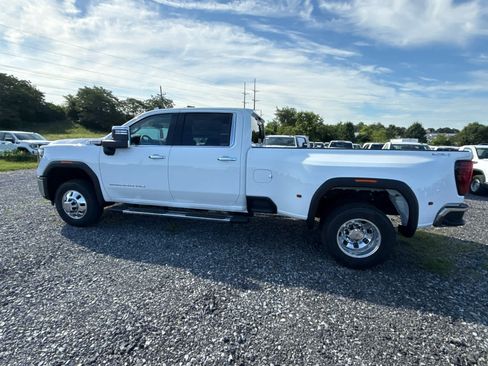 New 2026 GMC Sierra 3500 SLT w/ SLT Premium Package AWD/4WD image 6