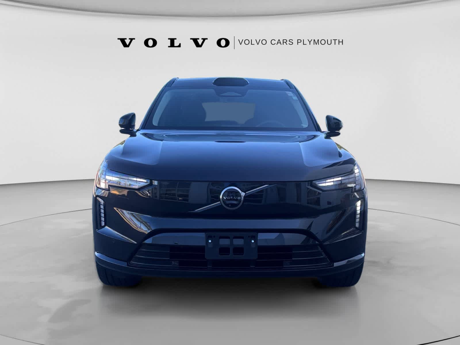 Used 2025 Volvo EX90 Ultra w/ Protection Package Premier AWD/4WD image 2