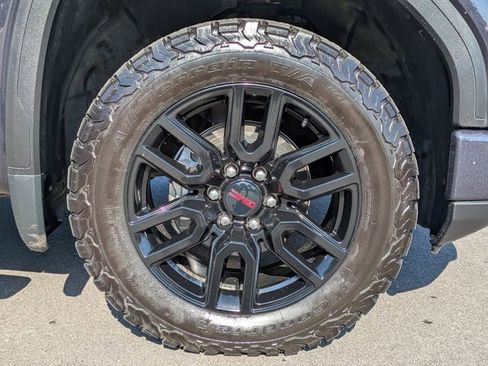 Used 2023 GMC Sierra 1500 Elevation w/ Elevation Premium Package AWD/4WD image 11