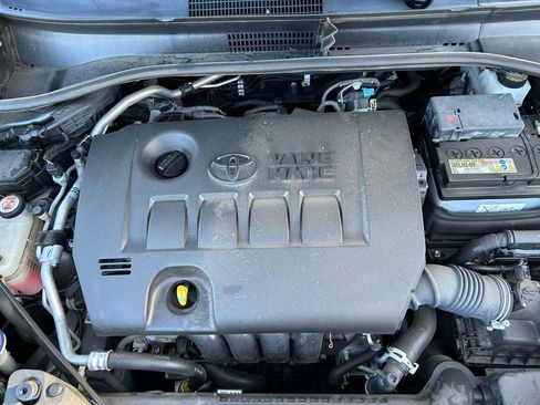 Certified 2021 Toyota C-HR LE image 11