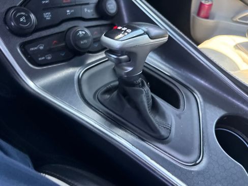Used 2015 Dodge Challenger R/T Plus RWD image 27