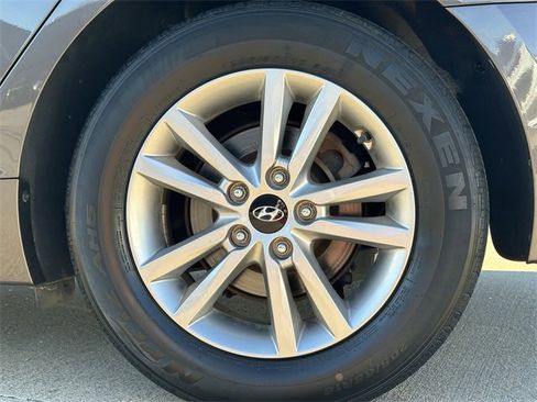 Used 2016 Hyundai Sonata ECO image 8