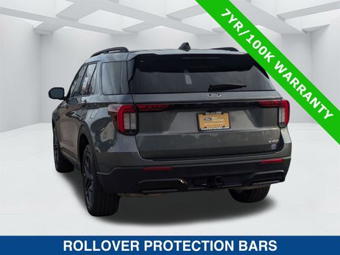 Certified 2025 Ford Explorer ST-Line w/ ST-Line Street Pack image 6