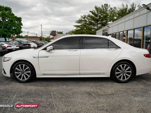Used 2018 Lincoln Continental Premiere FWD image 4