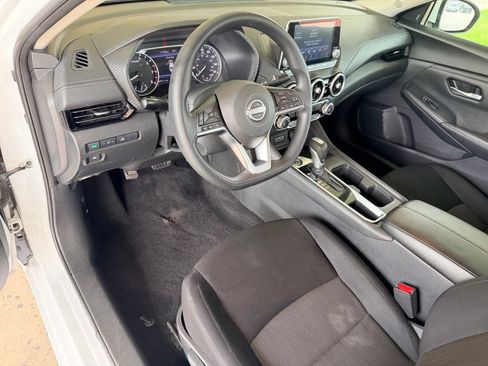 Used 2024 Nissan Sentra SV FWD image 12