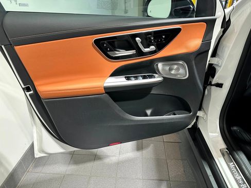 New 2026 Mercedes-Benz GLC 300 4MATIC image 8