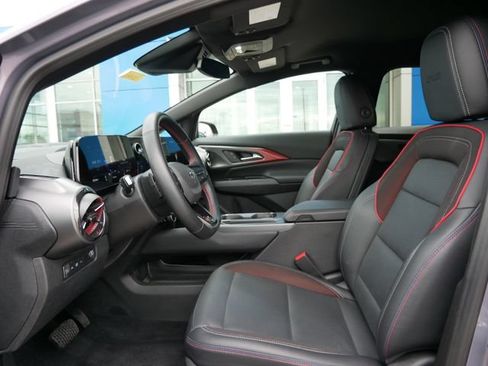 Used 2024 Chevrolet Equinox EV RS FWD image 7