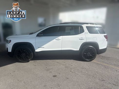 Used 2021 GMC Acadia SLE w/ Driver Convenience Package FWD image 2