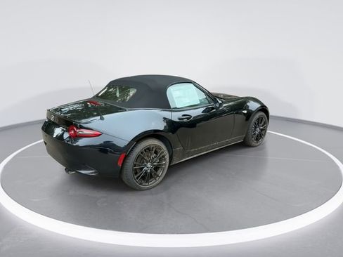 New 2026 MAZDA MX-5 Miata Club w/ Interior Package RWD image 8