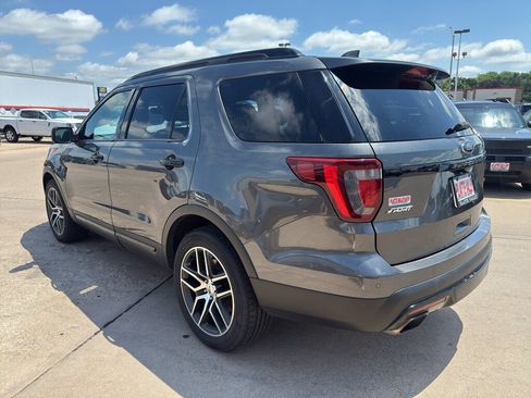 Used 2017 Ford Explorer Sport w/ Equipment Group 401A AWD/4WD image 7