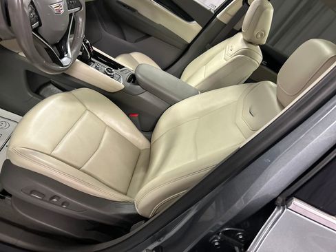 Used 2021 Cadillac XT6 Premium Luxury image 12