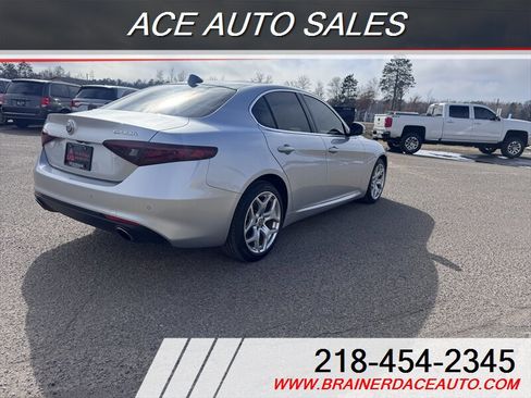 Used 2021 Alfa Romeo Giulia Ti image 4