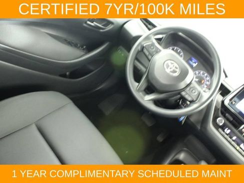 Used 2025 Toyota Corolla LE FWD image 15