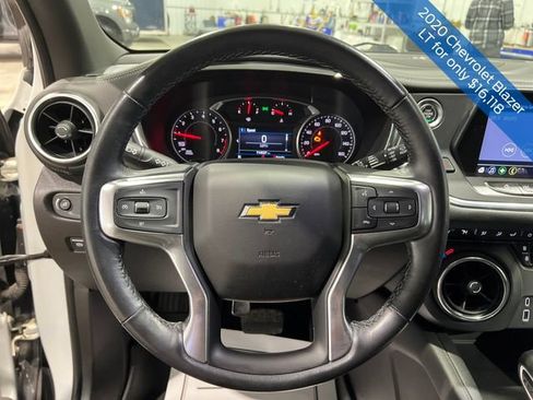 Used 2020 Chevrolet Blazer LT image 15