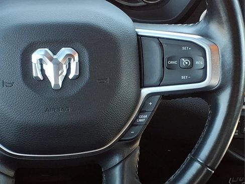 Used 2024 RAM 2500 Big Horn AWD/4WD image 11