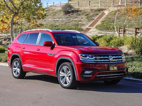 Used 2018 Volkswagen Atlas SEL w/ R-Line Package image 8