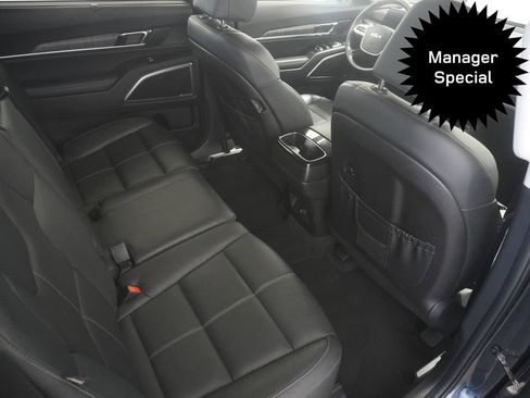 Used 2024 Kia Telluride EX image 26