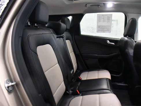 Used 2021 Ford Escape Titanium w/ Titanium Elite Package image 18