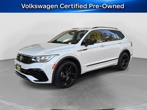 Certified 2023 Volkswagen Tiguan SE R-Line AWD/4WD image 1