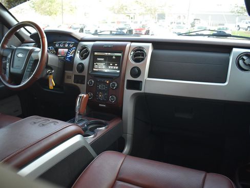 Used 2013 Ford F150 King Ranch w/ King Ranch Luxury Pkg image 65
