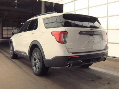 Used 2023 Ford Explorer XLT w/ Equipment Group 202A AWD/4WD image 6