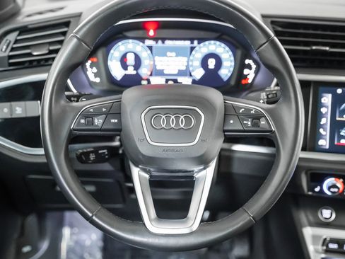 Certified 2024 Audi Q3 2.0T Premium image 12