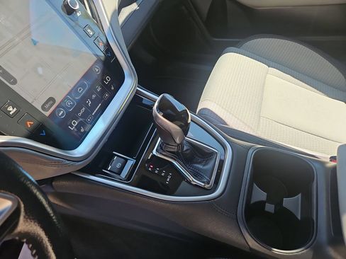 Used 2022 Subaru Outback Premium AWD/4WD image 25