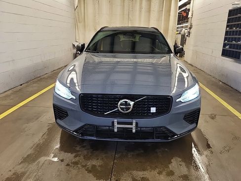 Used 2024 Volvo V60 T8 Polestar image 2