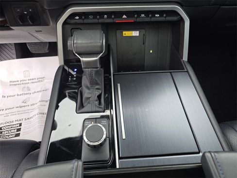 Used 2023 Toyota Tundra Platinum image 27