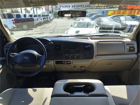 Used 2005 Ford F250 XL RWD image 6