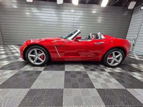 Used 2008 Saturn Sky Red Line RWD image 9