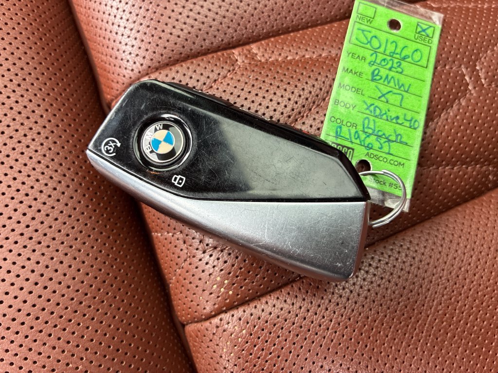 Used 2023 BMW X7 xDrive40i AWD/4WD image 29