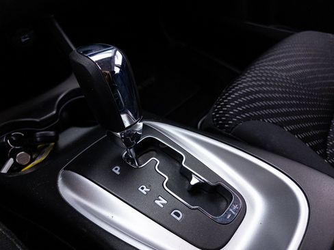 Used 2017 Dodge Journey SE FWD image 17