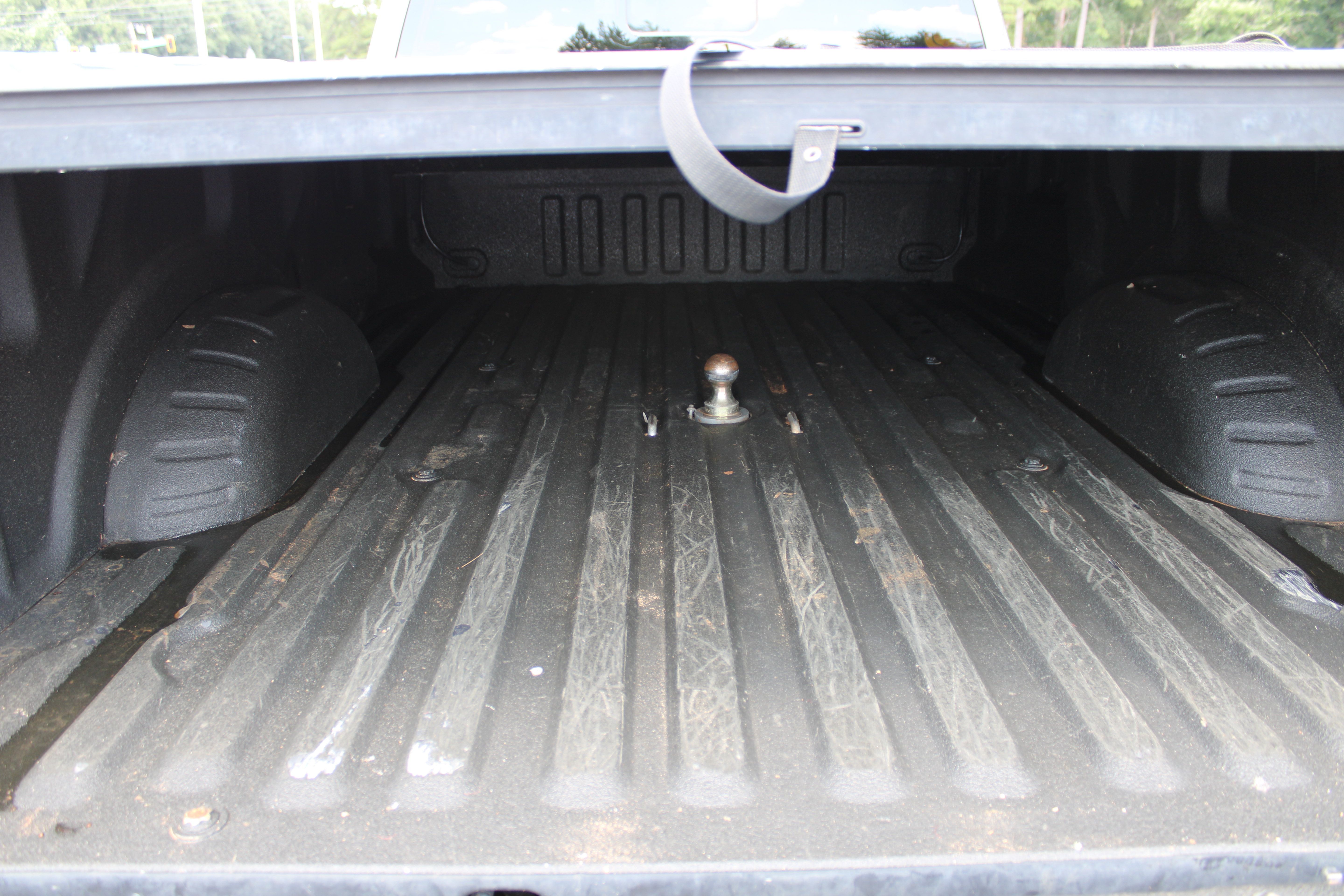 Used 2024 Ford F350 Platinum w/ FX4 Off-Road Package AWD/4WD image 9