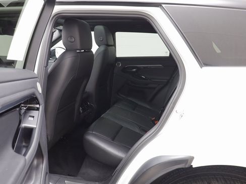 Used 2023 Land Rover Range Rover Evoque R-Dynamic SE image 13