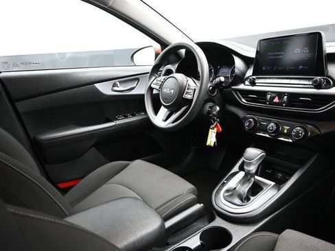 Used 2023 Kia Forte LXS FWD image 16