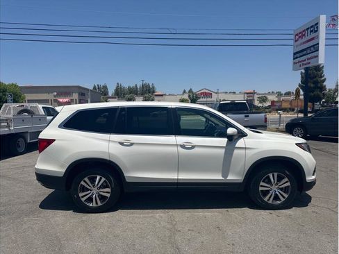 Used 2016 Honda Pilot EX image 2