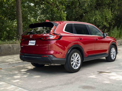 Used 2025 Honda CR-V EX image 9