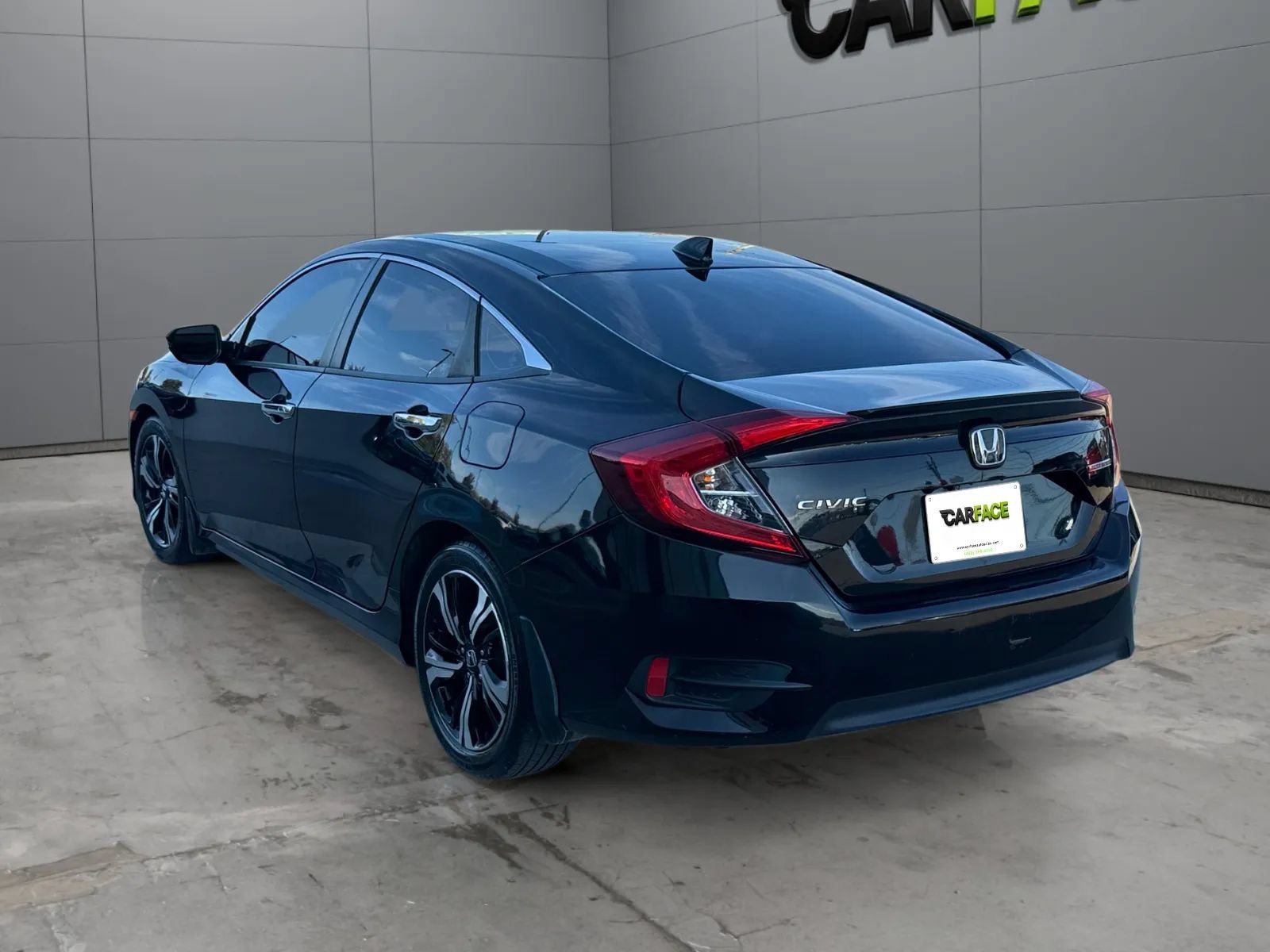 Used 2017 Honda Civic Touring image 8