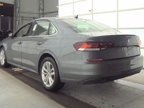 Used 2020 Volkswagen Passat 2.0T SE image 7