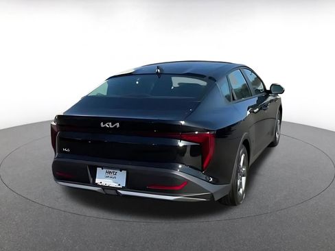 Used 2025 Kia K4 LXS image 12