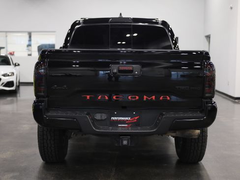 Used 2022 Toyota Tacoma TRD Pro AWD/4WD image 5
