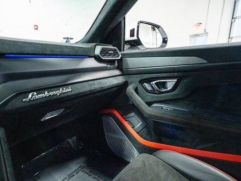 Used 2024 Lamborghini Urus Performante image 59