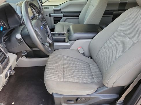 Used 2019 Ford F150 XLT w/ Equipment Group 302A Luxury AWD/4WD image 9