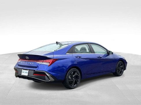 New 2026 Hyundai Elantra SEL Sport image 4