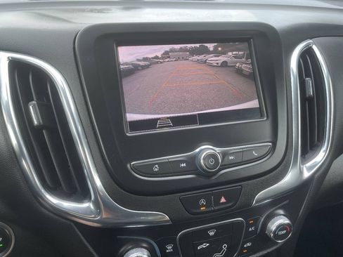 Used 2023 Chevrolet Equinox LT FWD image 19