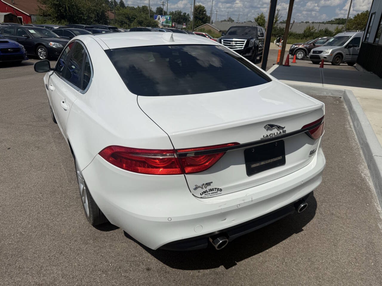Used 2017 Jaguar XF Prestige AWD/4WD image 10